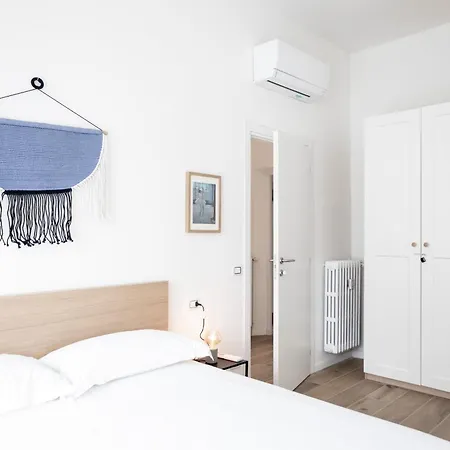 Apartment Leopoldo Cozy Loft - Tram, Air C, Netflix Florence