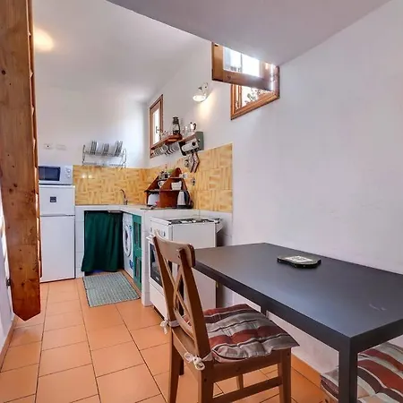 Pepi With Terrace Apartamento *
