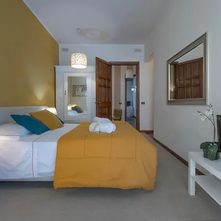 Lia - In With Private Garden And Pool Florence
