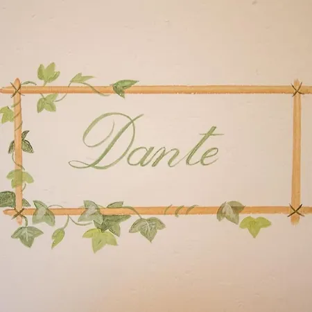 In The Heart Of Florence, Dante, With Private Terrace Διαμέρισμα Φλωρεντία