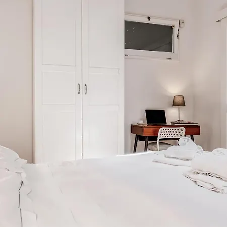 Terrace A 7 Min Da Stazione E Centro Apartment *