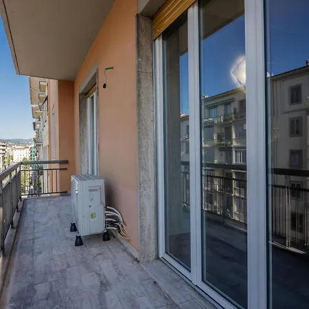 Lungarno Apartamento *