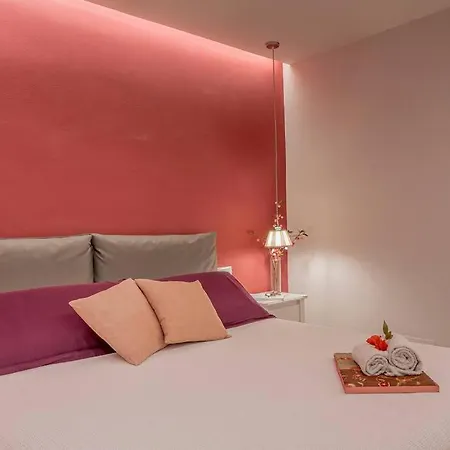 Silk Art Apartment