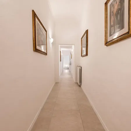 Apartment Santa Croce Palace By Mmega