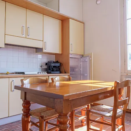 Apartment Spacious And Pleasant 2-br Florence