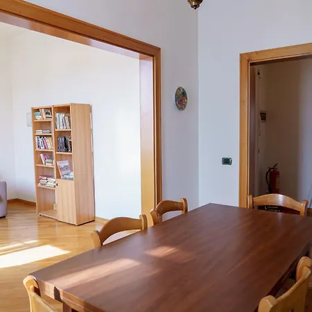 Apartment Spacious And Pleasant 2-br