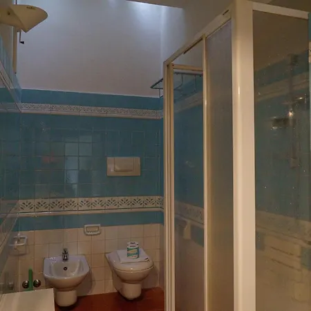 Spacious And Pleasant 2-br Apartment *