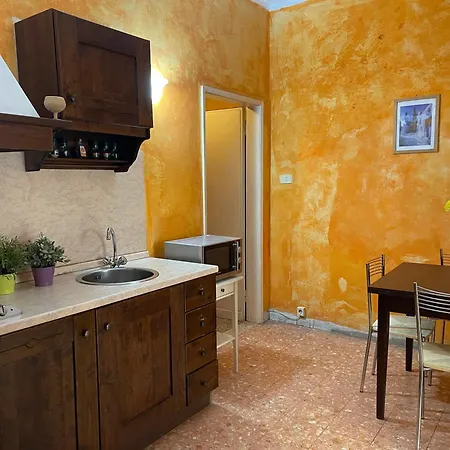 Bardi-pitti Apartment
