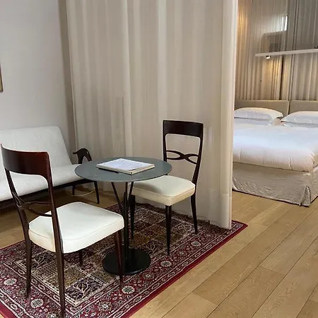 Riva Lofts Aparthotel