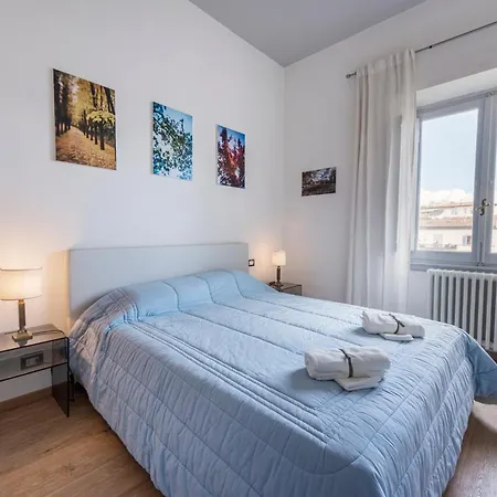 Lungarno Apartment, Free Parking Apartment *