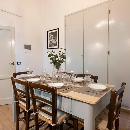 Lungarno Apartment, Free Parking Florence