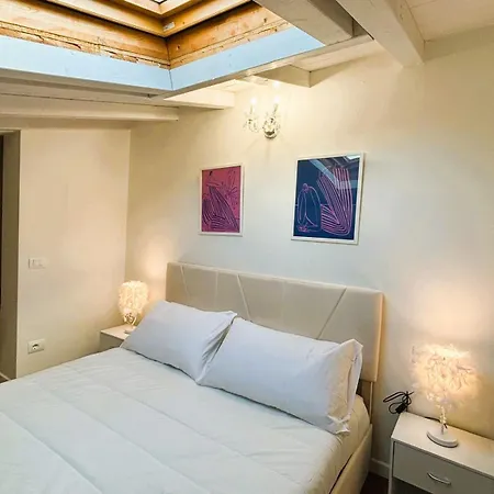 White Iris Apartment Florence