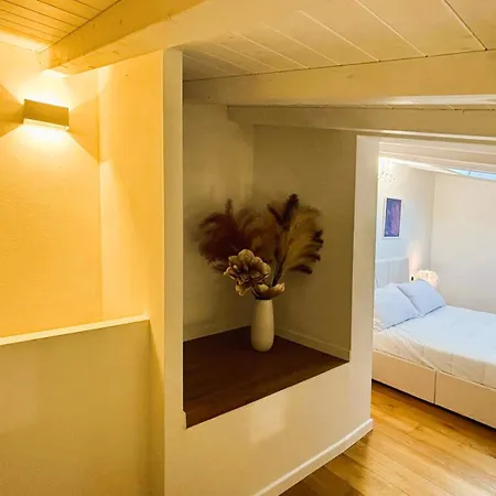 White Iris Apartment Florence
