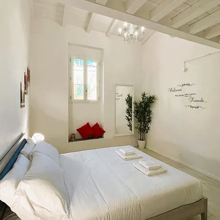 White Iris Apartment
