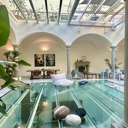 Dimora Collection - Le Corti - Boutique Luxury In A Restored 13th Century Convent, With Sauna And Gym (adults Only)