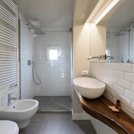 Pisana Modern By Mmega Apartment