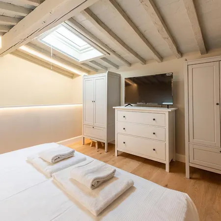 Pisana Modern By Mmega * Florence