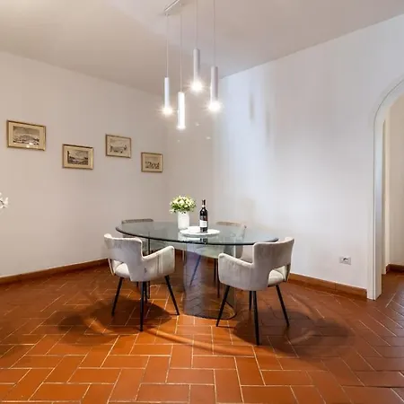 Ognissanti Palace Apartment *