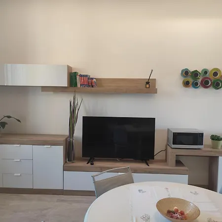 Apartment D24 Donizetti 24 *