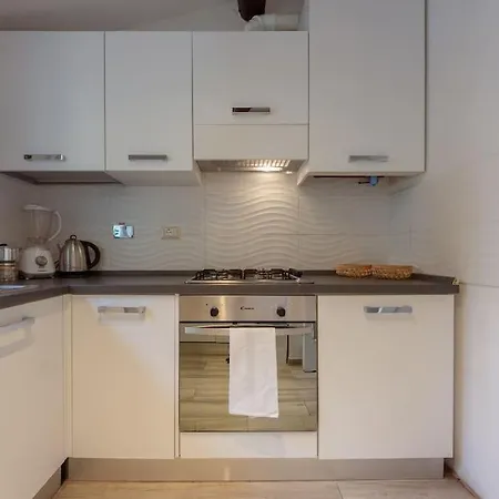 San Remigio 4 Bedrooms Apartment