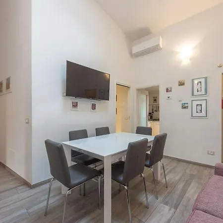 San Remigio 4 Bedrooms Apartment *