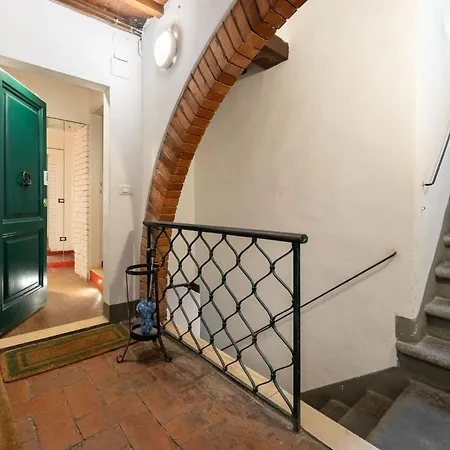 Апартаменты Costa San Giorgio, 65 - Gemma Incastonata A Pochi Passi Da Ponte Vecchio