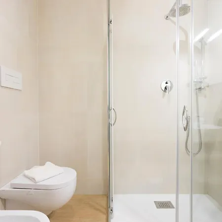 Porta Romana Modern Апартаменты *