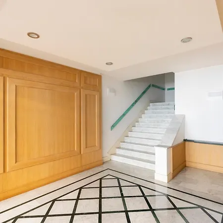 Apartment Porta Romana Modern