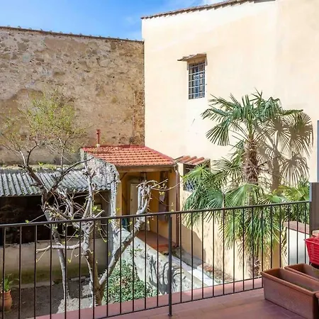 Apartment Santa Maria Novella Patio Flat *