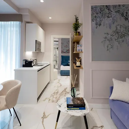 Le Cinque Lampade Apartment *