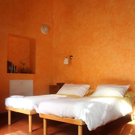 Al Canto Bed & Breakfast 2*