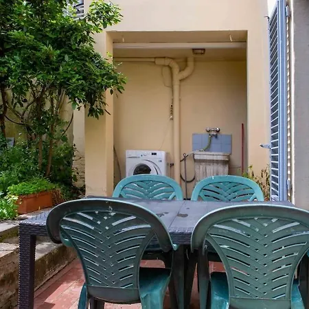 Romana 4 Bedrooms With Garden Apartment *