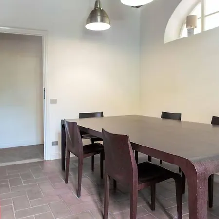 Romana 4 Bedrooms With Garden *