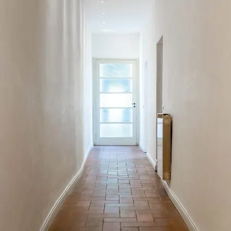Romana 4 Bedrooms With Garden Apartment *