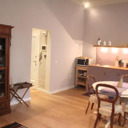 Acacia - Peonia Apartment