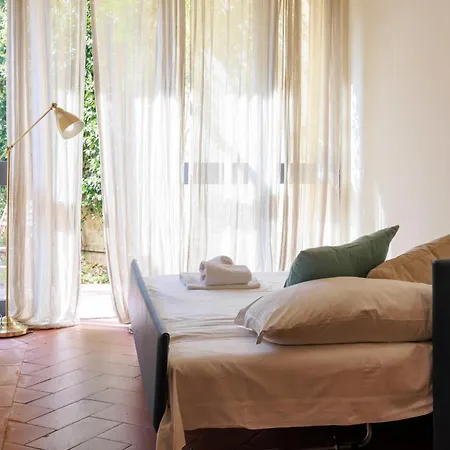 Santa Croce Modern Loft Apartment Florence