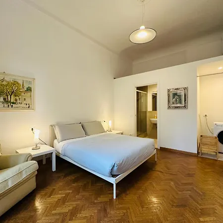 Apartment Poggi 7 *