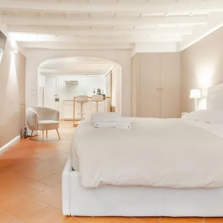 Apartment Amazing In Piazza Santa Croce Florenz