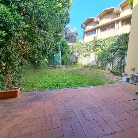 Giardino Nel Cuore Di - Piano Terra Apartment *