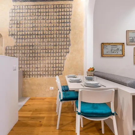Apartment The Tornabuoni Palace Boutique Florence