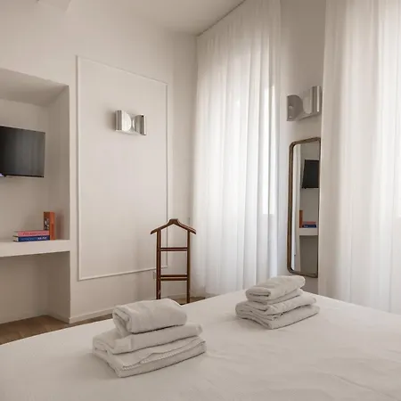 Tornabuoni Place & Dream By Mmega Apartment Florence
