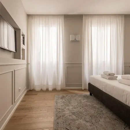 Tornabuoni Place & Dream By Mmega Apartment *
