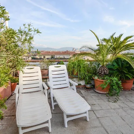 1 Bedroom Lovely In Апартаменты Флоренция