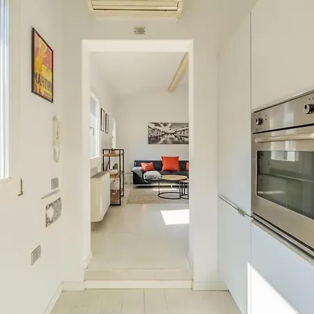 Apartment Lion 32