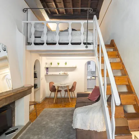 Apartment Charm Flat In Center Florence