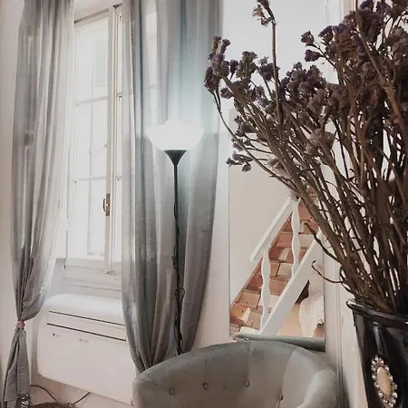 Apartment Charm Flat In Center Florence