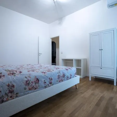 Апартаменты La Via Di Casa Флоренция