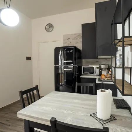 La Via Di Casa Апартаменты