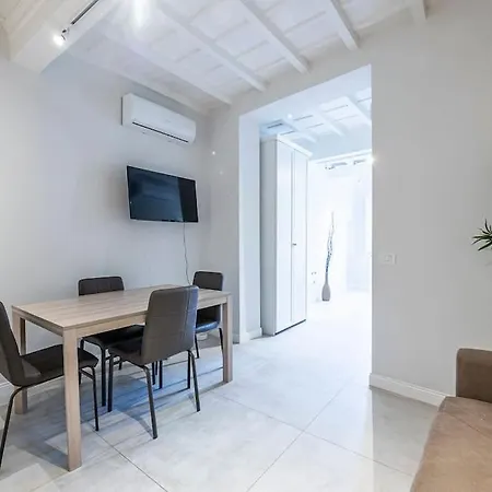 Loft - Ponte Vecchio Apartment *