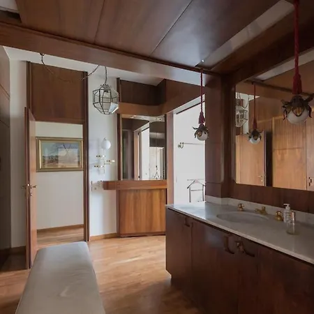 Luxury Flat - Enzo Ferrari's Ex Lover Apt Apartment Florence